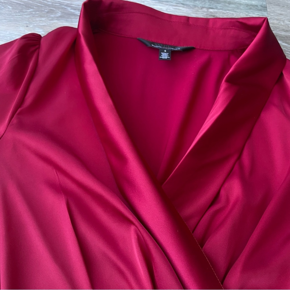 White House Black Market Satin Tie Waist Blouse Size 4 Red - Picture 7 of 8